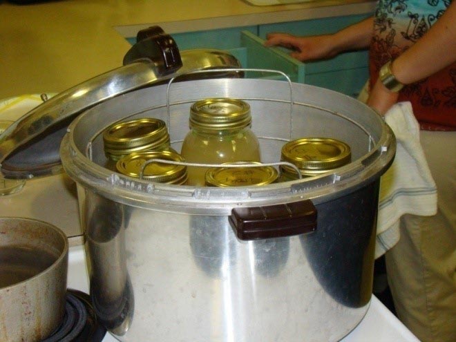 Jars in Pressure Canner