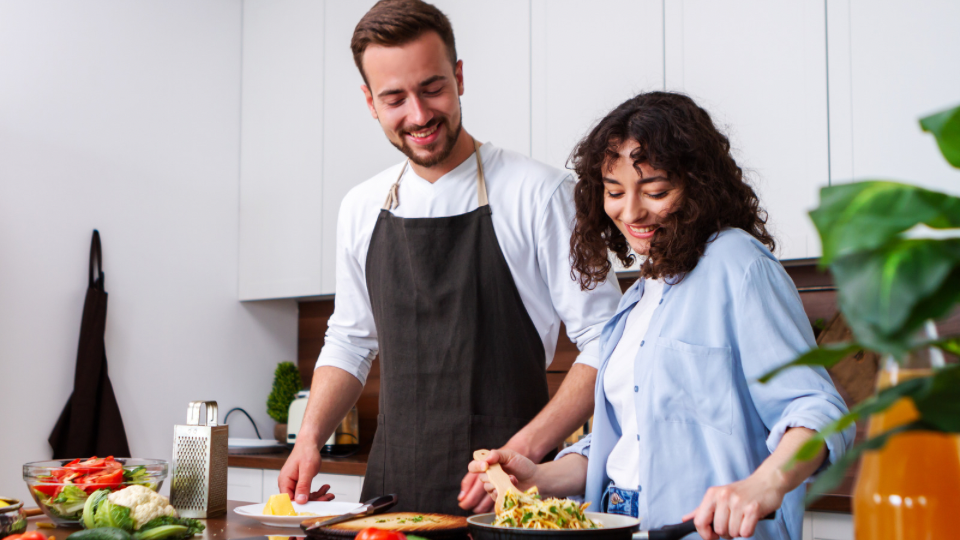The Benefits of Eating at Home