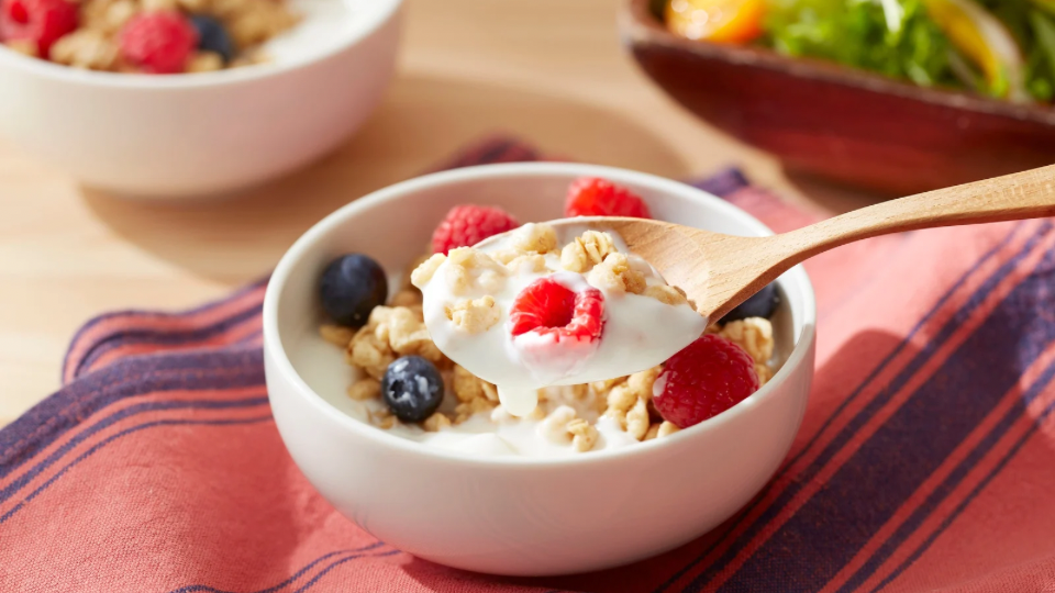 Yogurt bowl with fruit and granola