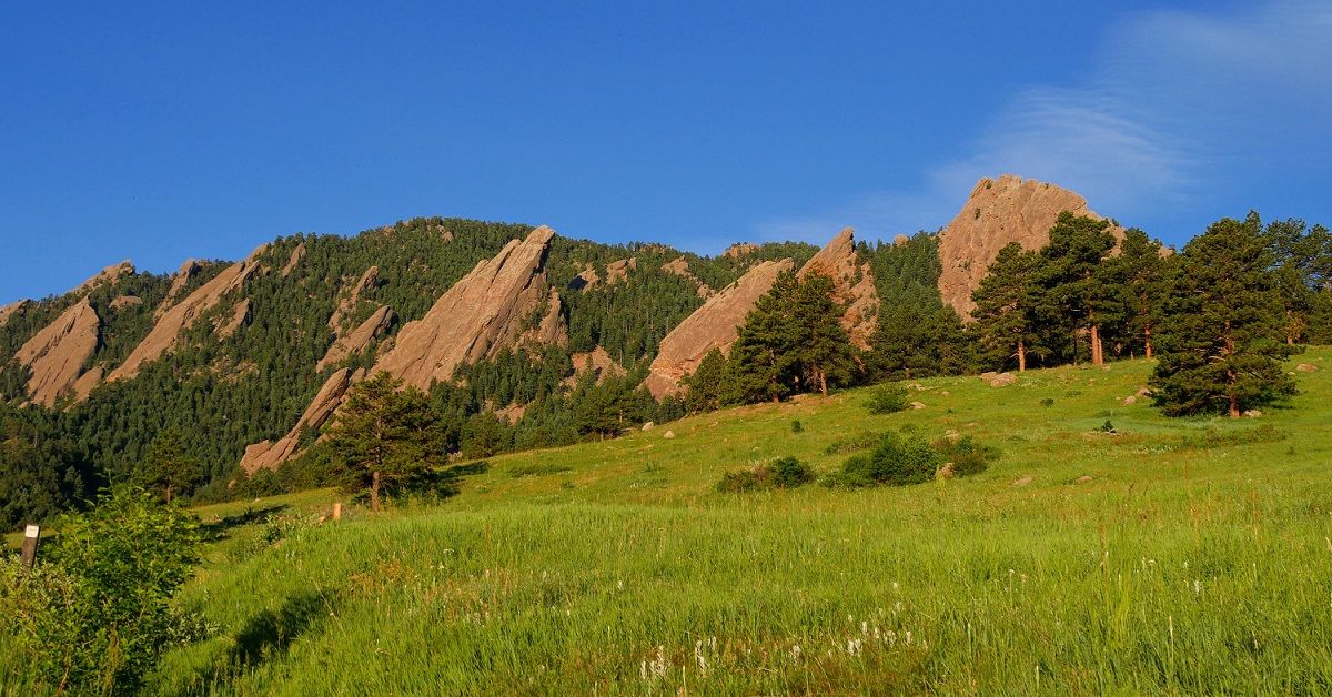 Flatiron_rock_formations_in_Boulder_Colorado
