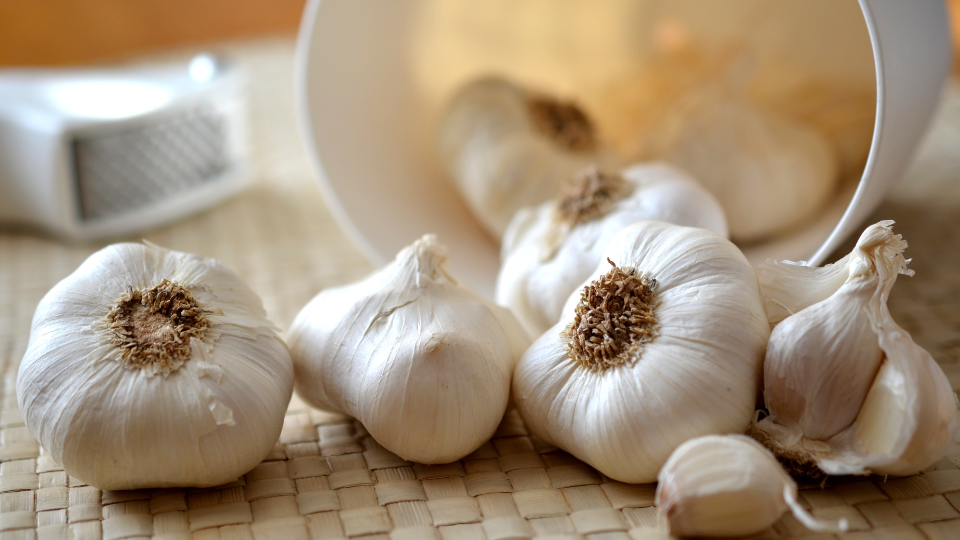 Fruit and Vegetable Guide Series: Garlic