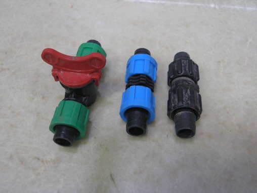 Multiple pipe couplings