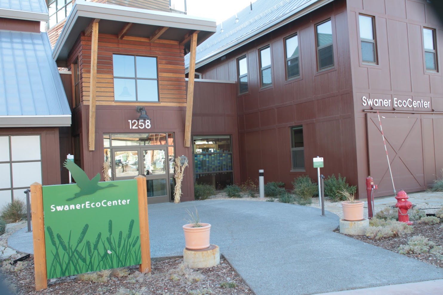 The front of the Swaner EcoCenter building.