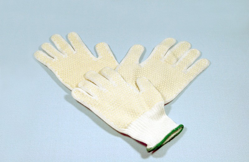 Rotary cutter safety glove